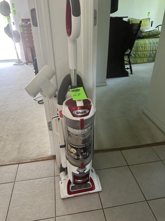 Shark Rotator XL Professional Vacuum