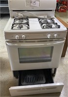 KENMORE GAS STOVE - CLEAN / WORKS