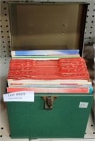 VTG. 45 RPM METAL RECORD BOX WITH RECORDS