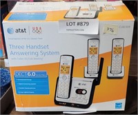 NEW  AT & T 3 HANDSET ANSWERING SYSTEM