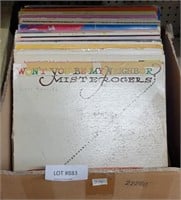 BOX OF 28 CHILDRENS' 33 RPM RECORD ALBUMS