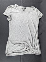 (1) XS Short sleeve shirt - Women's Maternity