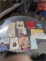 Lot of Misc VTG Guides, Papers, etc.