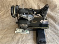 SInger 99K Sewing Machine WIth Manual