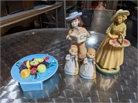 4 Ceramic Figures & Decorative Plate