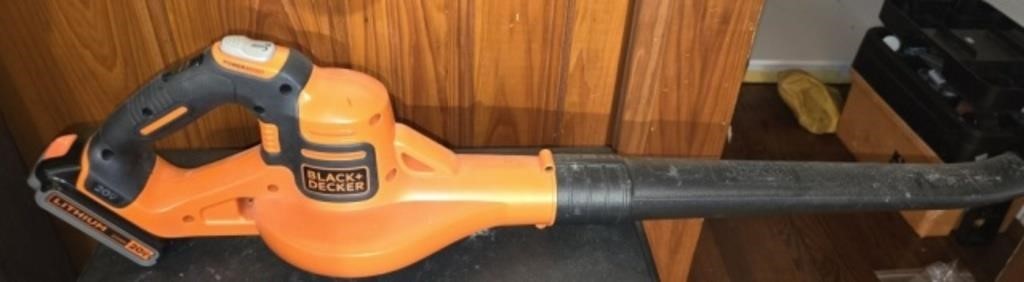 Black and Decker battery powered blower as is