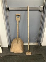 Vintage Shovel and Hoe   NOT SHIPPABLE
