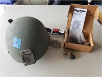USA Miltary kelvar helmet sure fire light kit