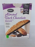 Almond dark chocolate biscotti 17ct. BB: 6/2024