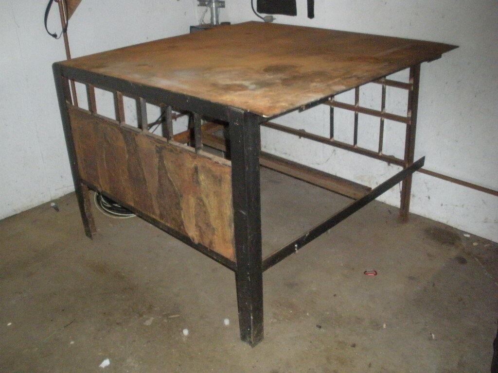 Heavy Duty Welding Table  51x52x37  1/4 thick top