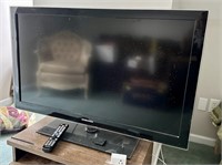 Samsung TV with Remote, Model LN40C630K1F