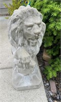 Concrete Lion Statue (R)