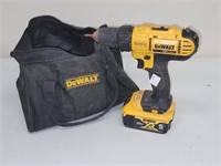 DEWALT DCD771 DRILL DRIVER WITH BATTERY AND BAG