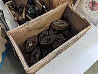 VTG Wooden Trojan Powder Crate w/Sad Irons