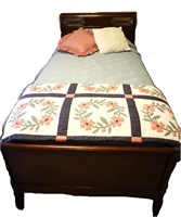 Antique Mahogany Twin Bed