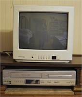Vintage Toshiba TV & Philips VHS / DVD Player