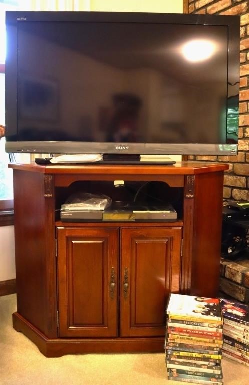 Sony 40" LCD TV, Entertainment Stand, Blu-Ray ++