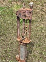 Antique Above Ground Oil Pump for Gas Station