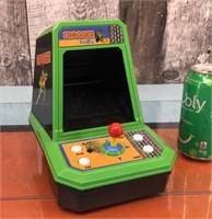 Frogger mini arcade game - needs batteries
