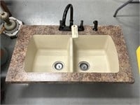 Double Sink With Moen Faucet 40” x 25” x 14”