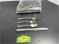 WM Rodgers Sectional IS Flatware