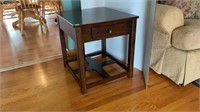 Pair of Ashley end tables 22x24x24’’