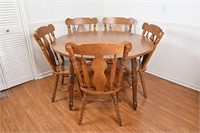 Vintage Early American Maple Dining Table & Chairs