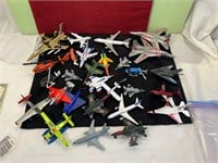 TOY AIRPLANES