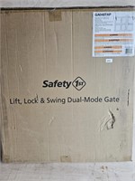 NEW Safety 1st Lift Lock & Swing Dual-mode Gate