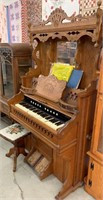 Antique Oak “Weaver Pump Organ Co.” Organ (W/