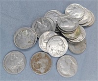 (22) Buffalo Nickels with Dates.