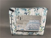 New Home Expressions Queen Set With Sheets