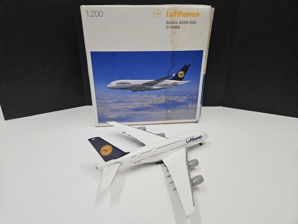 Die Cast Lufthansa  Airplane No Display Stand