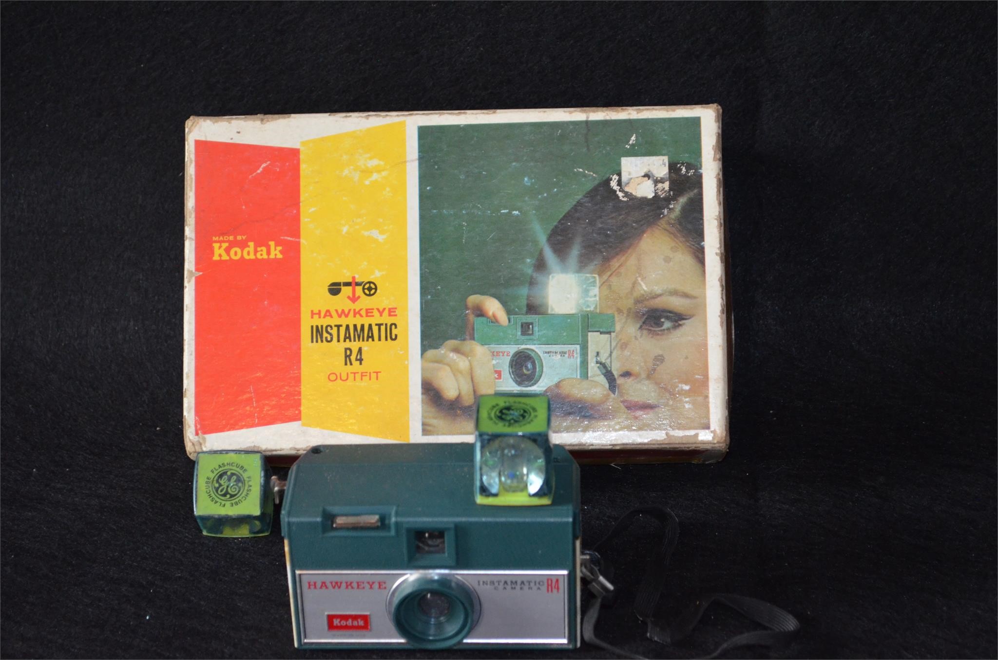 Kodak Instamatic R4 Camera