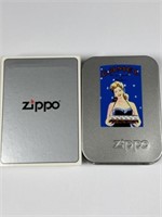 2000 Cigarette Lady (Z536)