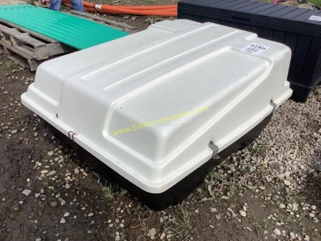 D1. Luggage roof container