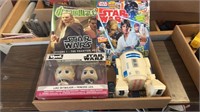 Star Wars toy and magazine lot