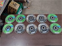 10 GATOR Assorted Flap Discs.