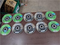 10 GATOR Assorted 4" Flap Discs.