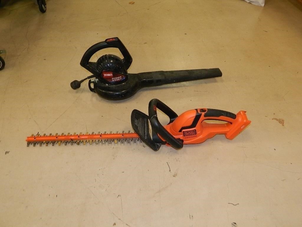 B&D Hedge Trimmer and Toro Blower Electric