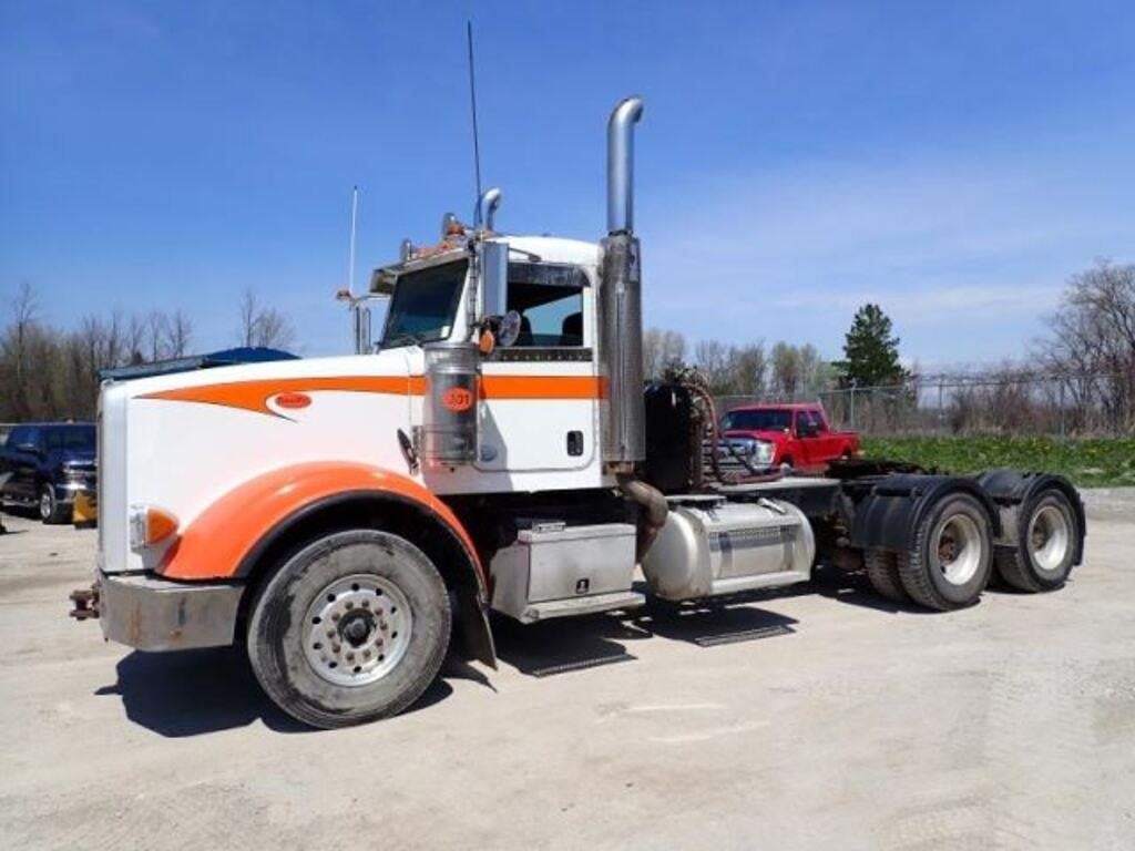 2010 Peterbilt 367 T/A Hiway Tractor - Day Cab 1XP
