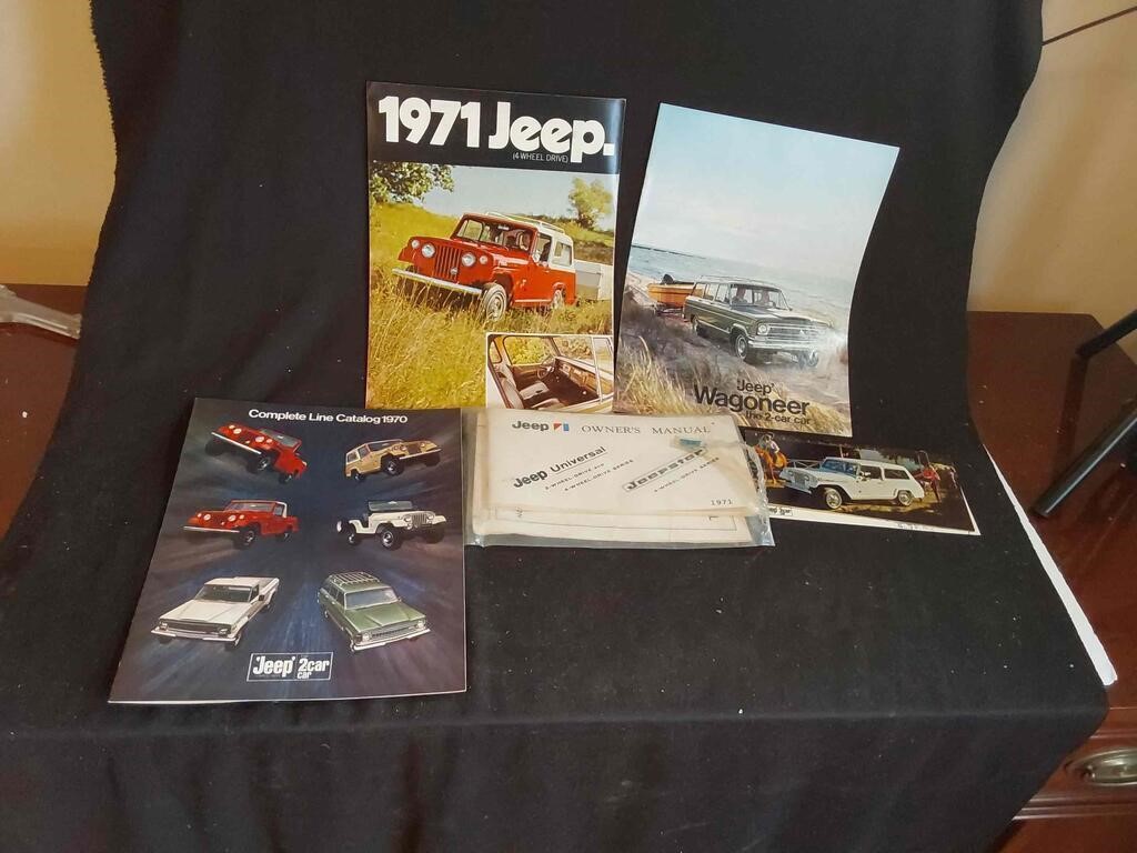 Vtg Jeep Owners Manual & Brochures