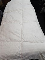 80"x162" Woolrich  Comforter