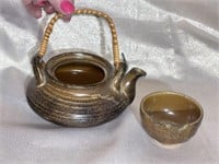 Asian Chinese Ceramic Tea Pot with Cup / Lid