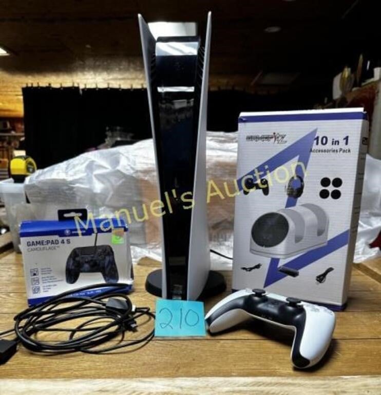 PS5, SNATCHBYTE CONTROLLER & 10 IN 1 ACCESSORY PK