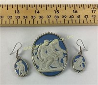 Silver & Wedgwood jasperware brooch & earrings