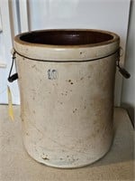 10 GAL. CROCK SMALL CRACK & WIRE AT TOP