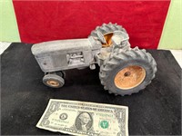 METAL TOY TRACTOR (WAS GREEN)