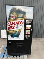 Canada Dry Ref. Drink Vending Machine w/ Key