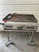 Sierra 3' Propane Flat Top Griddle w/ Stand
